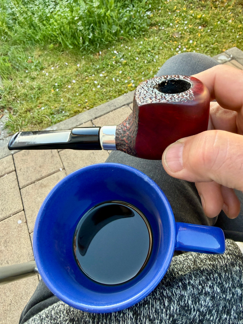Bruyère Freehand Handpfeife – Daumenprofil, teilrustiziert Kastanie