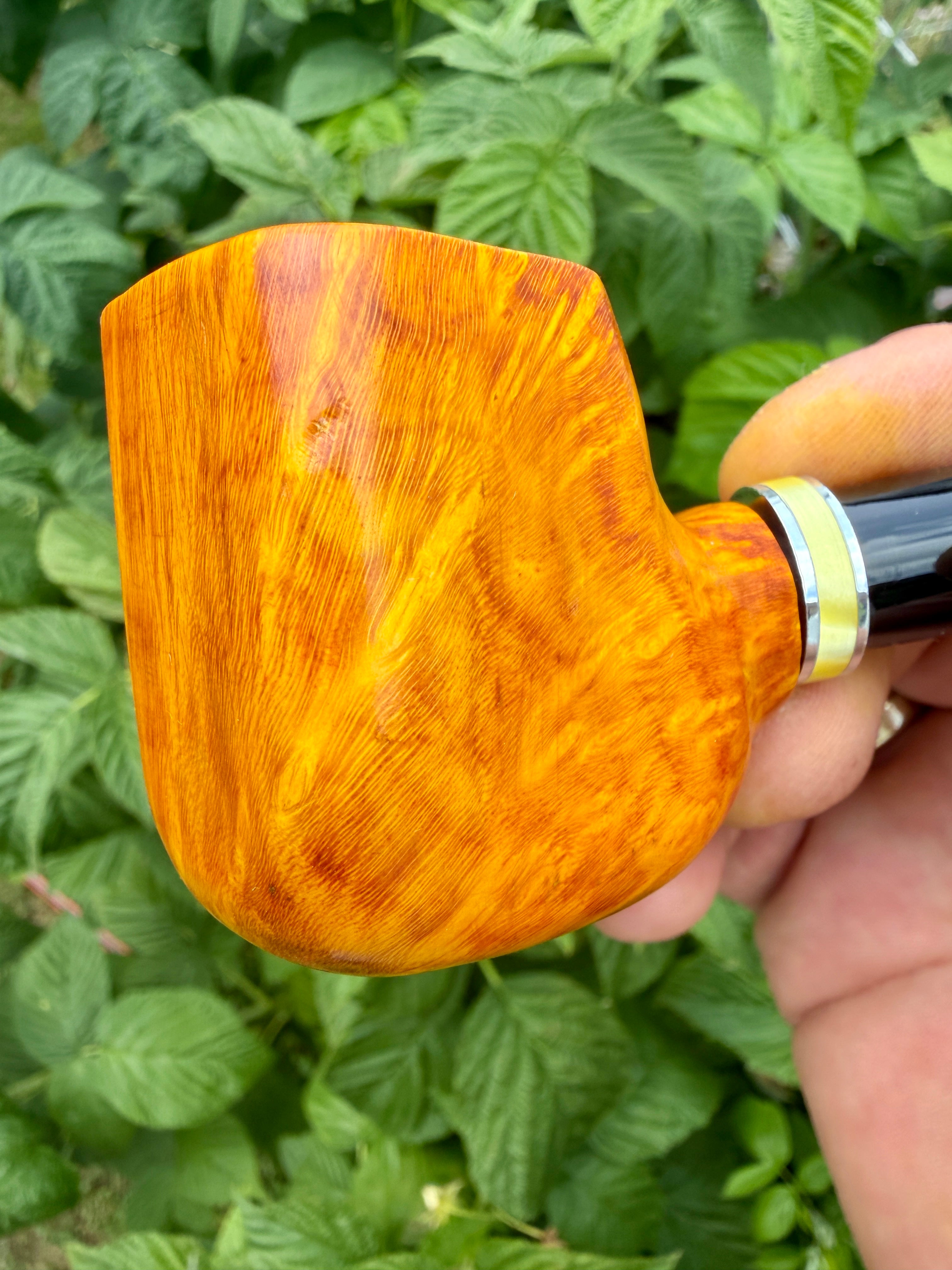 Bruyère Freehand Handpfeife – Ausgefallene Handform